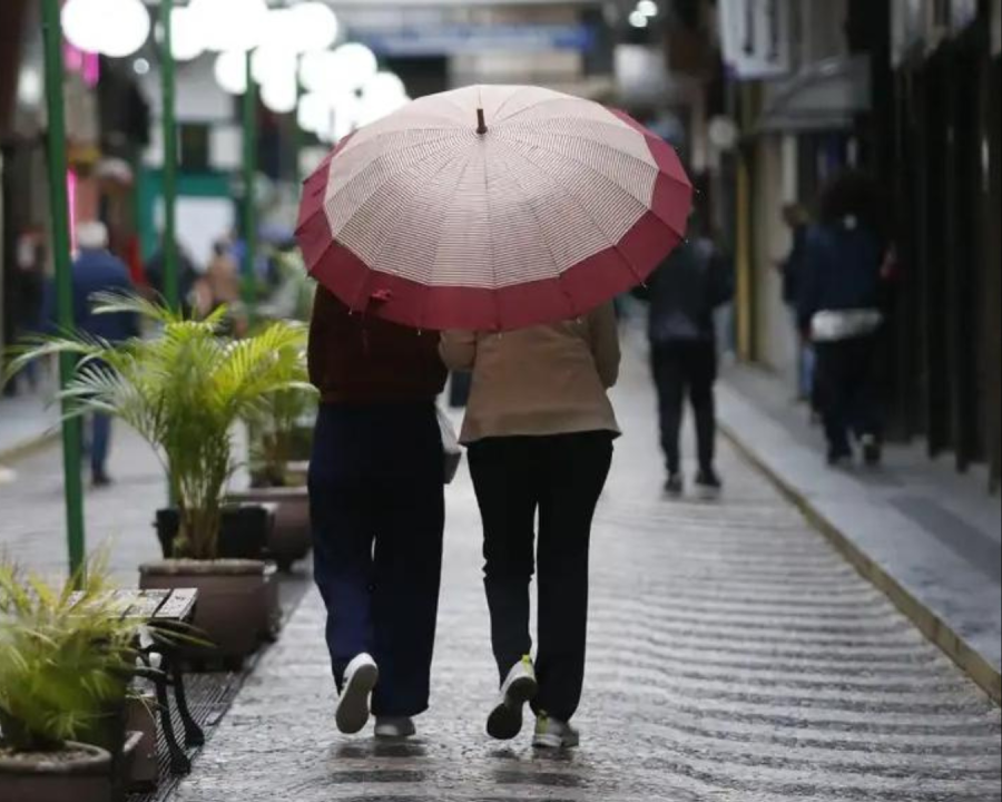 BH está em alerta de chuva até este domingo; veja previsão e recomendações